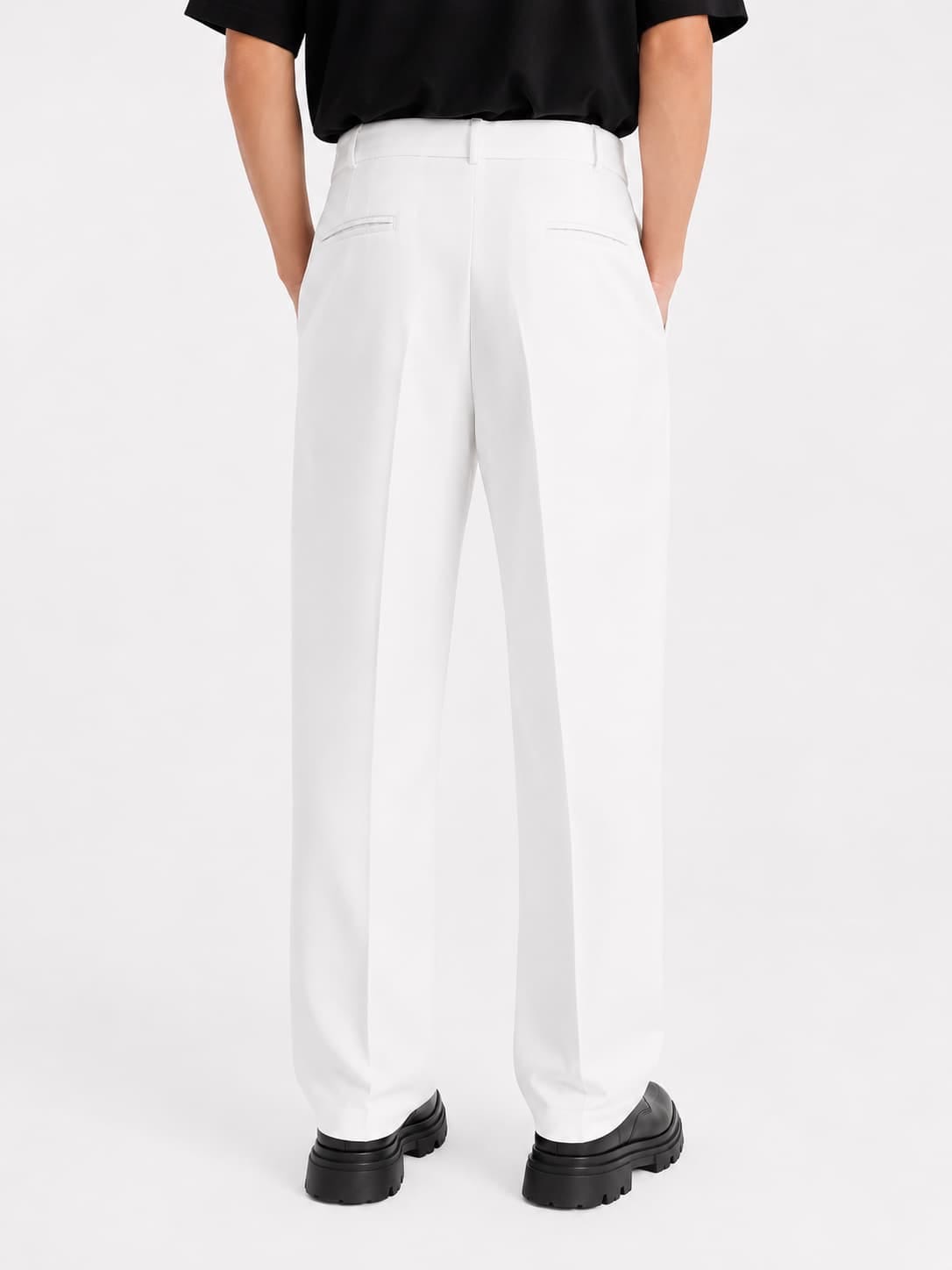wide leg pants with belt